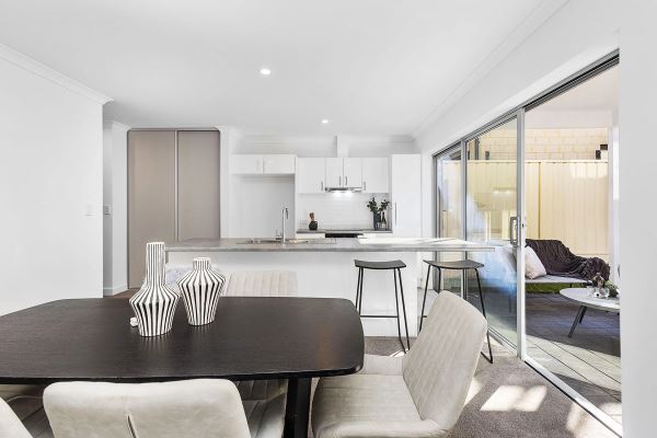 В Австралии впервые в мире целиком «напечатали» двухэтажный дом