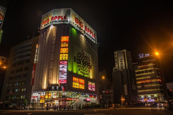 Знаменитый «электрический район» Акихабара в Токио погас впервые за 30 лет