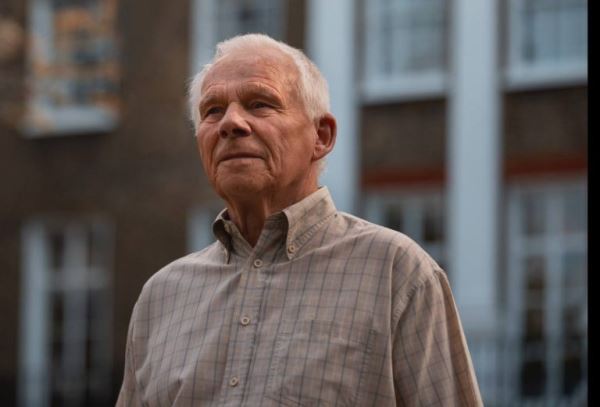 Секрет «запаха старости» раскрыли: у кого он появится и как от него избавиться