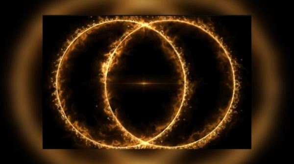 Странные и самые мощные кольца из плазмы нашли в глубоком космосе